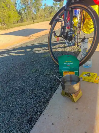 Bicyklom naprieč Austráliou na Clermont Peter Božík