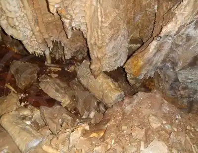 Výzdoba hradnej jaskyne zdroj: Rimava