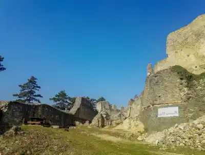 zrúcanina hrad Divín