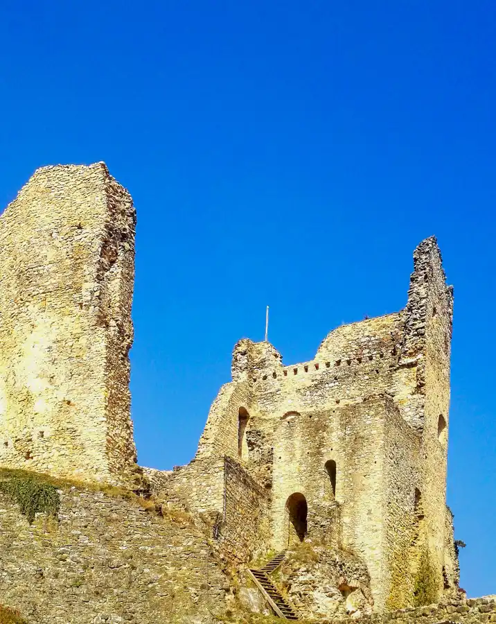 zrúcanina hrad Divín