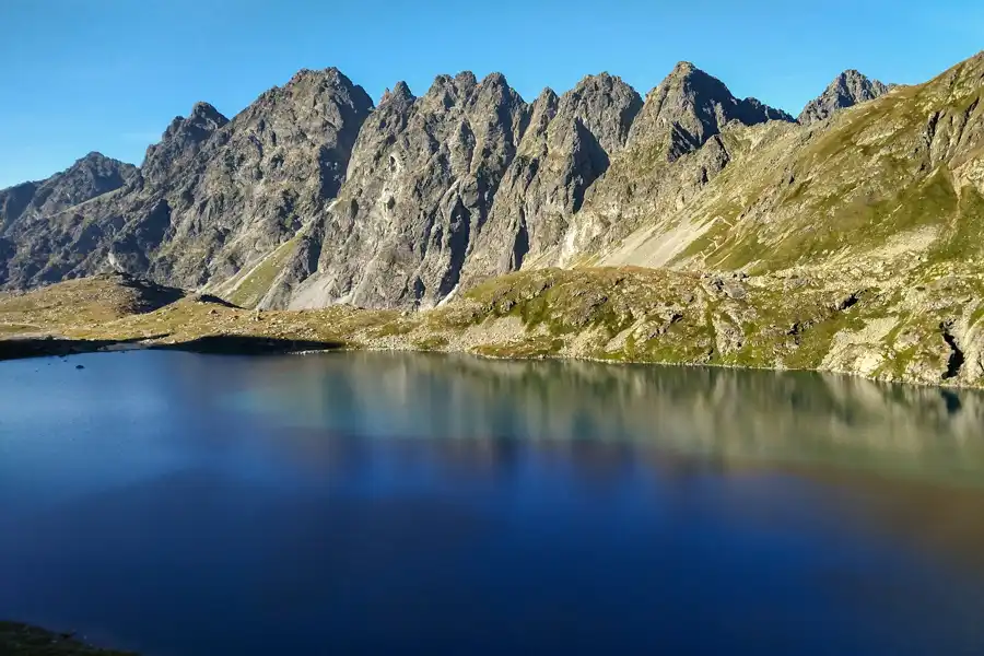 Malá Bašta, Predná Bašta, najväčší Satan, Diablovina, Veľká Capia veža a Hlinská veža z druhého brehu