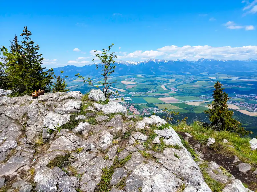 Výhľad na Tatry z Poludnice