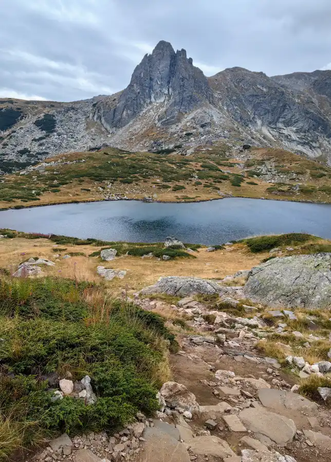 Okružná trasa okolo pleias Rila lakes