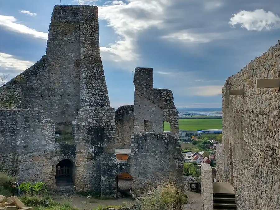 Obnova hradu Beckov