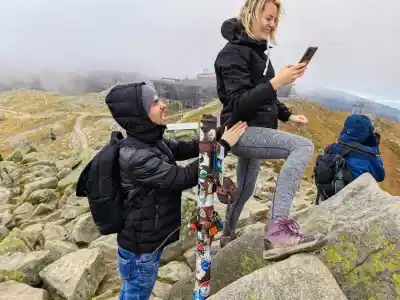 Chlapská výpomoc na vrchu Chopku