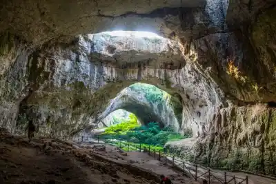 Devetashka and Prohodna Cave