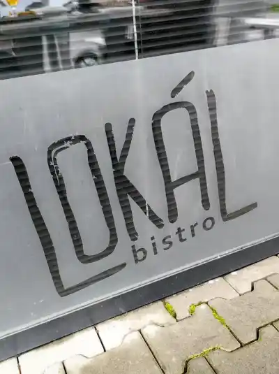 Lokál Bistro