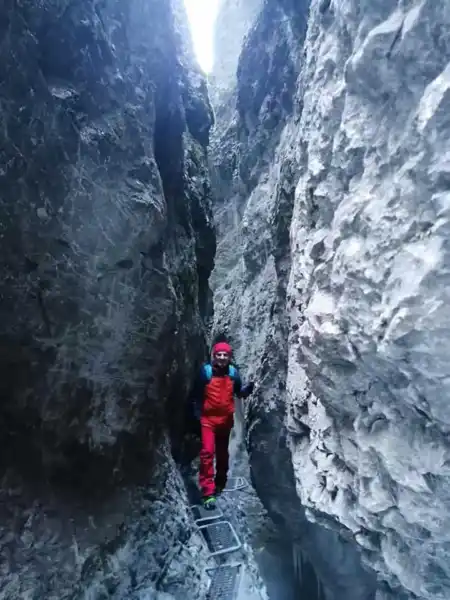 Zimný prechod roklinou Suchá Belá