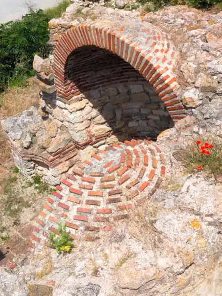 V uličkách Nesebaru
