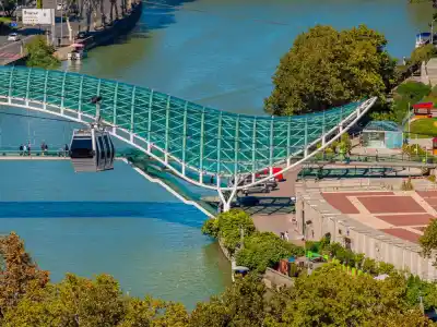 Tbilisi Most mieru
