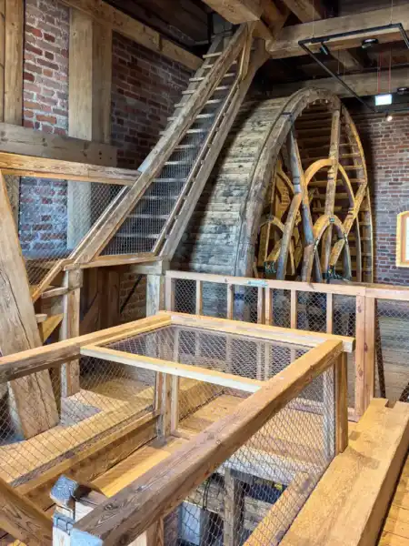 Medieval technology Gdanski žuraw