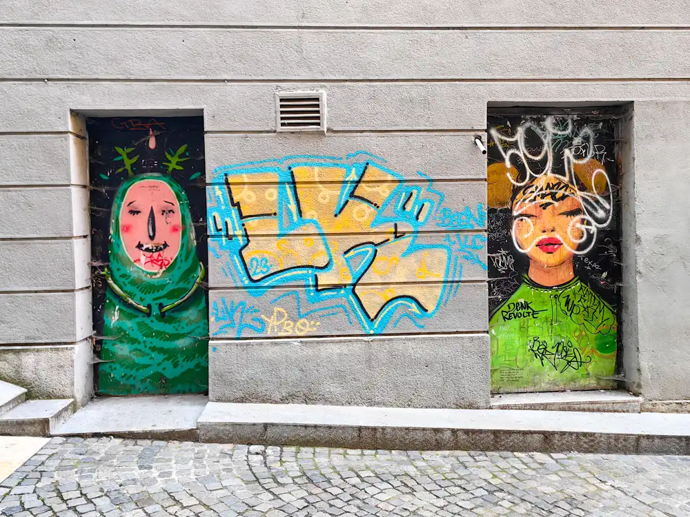 Sofia: Grafity tour