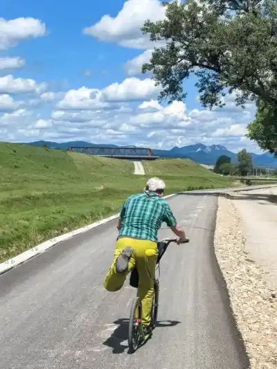 Vážska cyklomagistrála