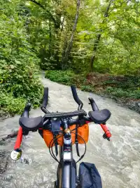 Predierať sa riekou