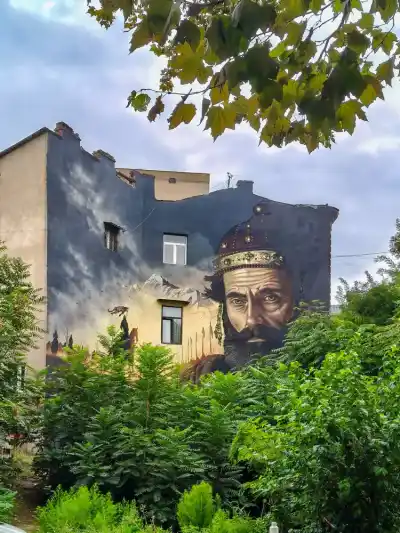 Tbilisi mesto kontrastov