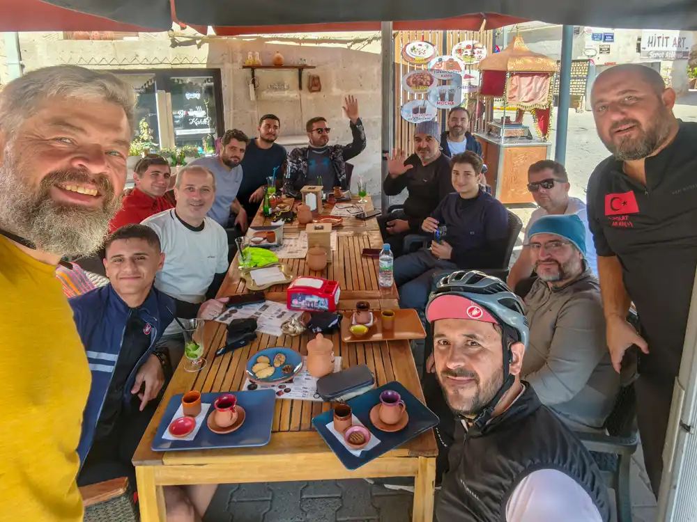 Cyklisti v meste