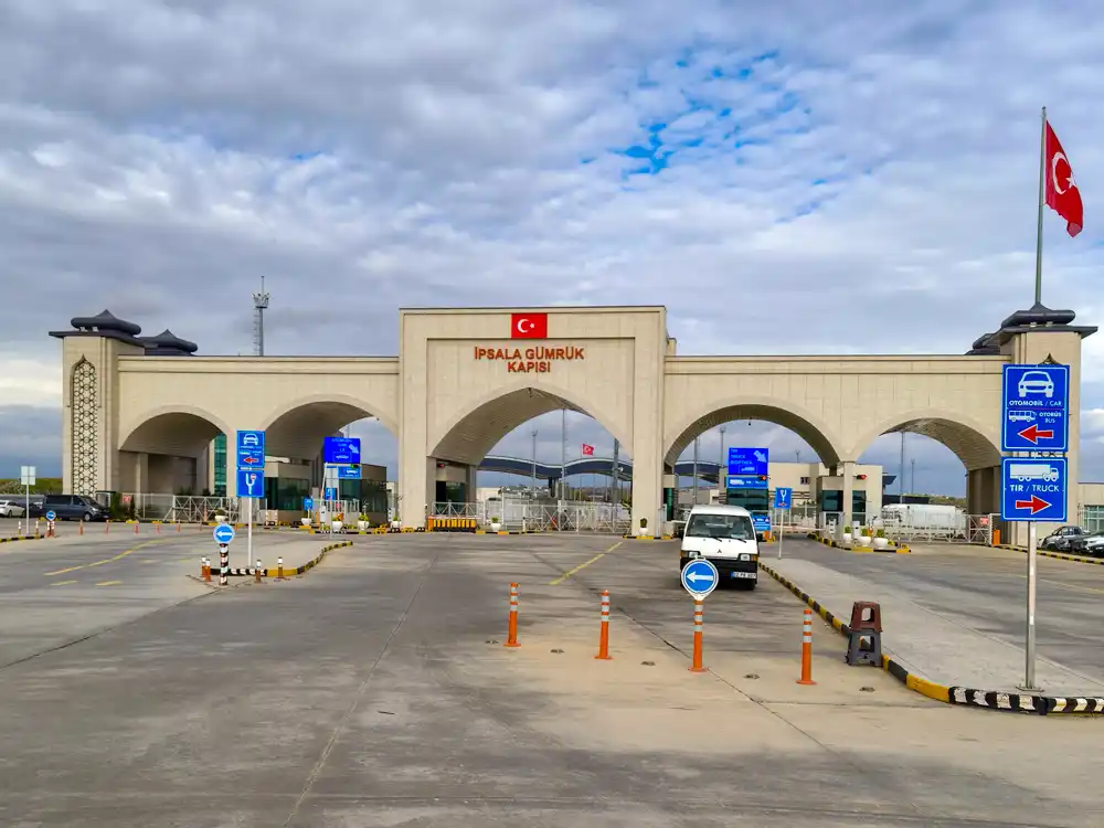 Crossing turkey border