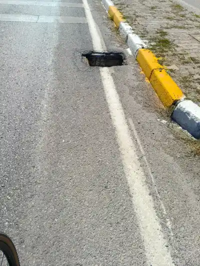 prekážky a mínové polia na ceste