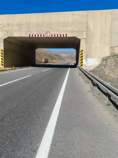 medzi Erzincanom a Zarou