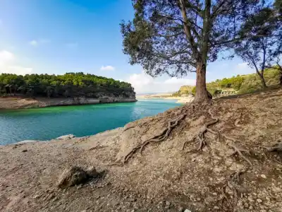Na jazere Embalse Conde De Guadalhorce