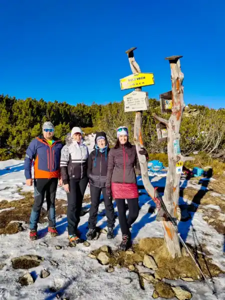 Medzizastávka na Holom vrchu