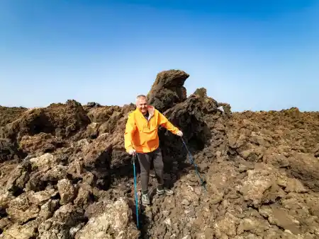 Prechod lávovým poľom