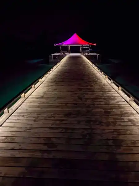 Večerné mólo na rozjímanie