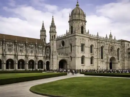 Mosteiro dos Jerónimos chatgpt