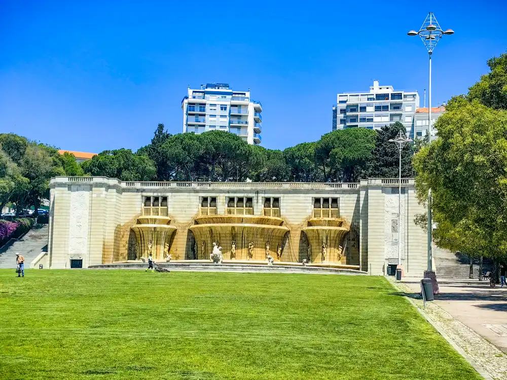 Lisabon zvrchu: 3 vyhliadky Fonte Luminosa