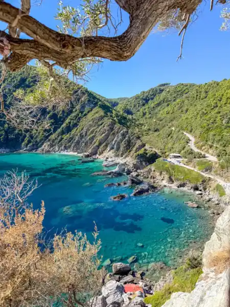 výhľady z Agios Ioannis Kastri.