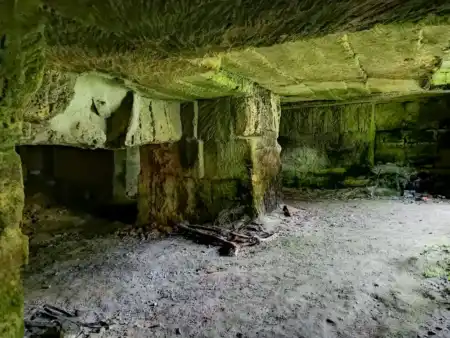 Vápencové jaskyne St Emilion