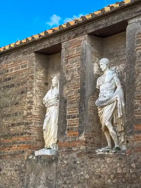 Človek a stratovulkán Pompeje