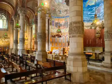 Katedrála Sagrat Cor