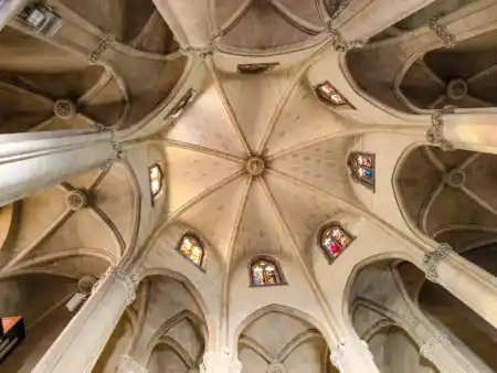 Katedrála Sagrat Cor