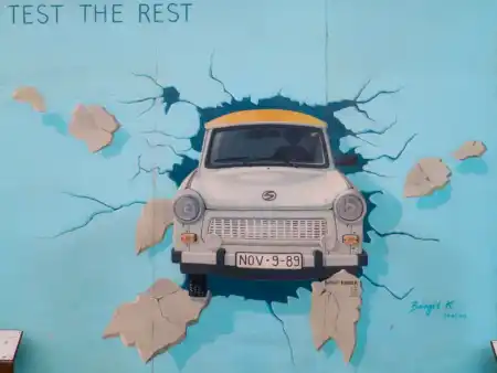 Trabi world East SIde Gallery