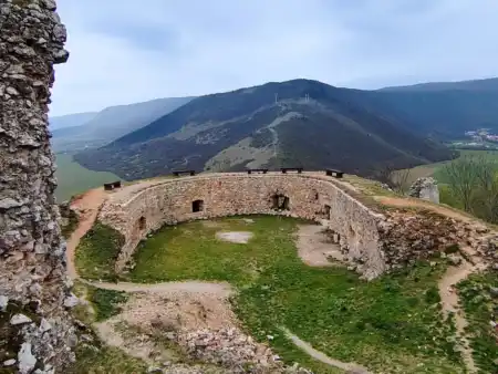 Zrúcanina Turnianskeho hradu