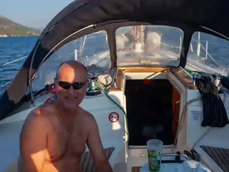 Okolo ostrova Hvar