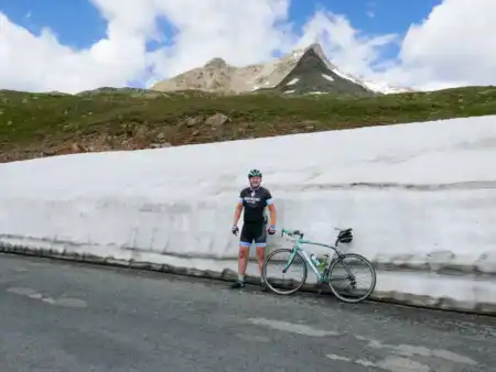 Jún: Pod vrcholom Passo Gavia