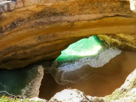 Prepadnuté pláže Algarve
