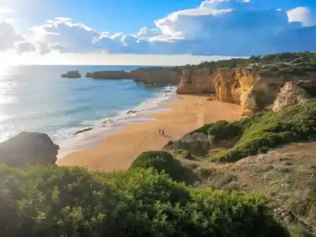 Pláže Algarve v okolí Cala trailu