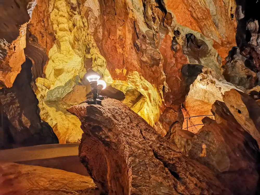 Ochtinská Aragonitová jaskyňa