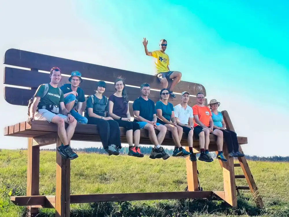 zaslúžená obria lavička