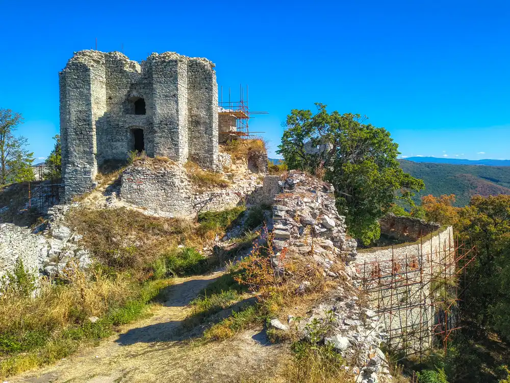 Hrad Gýmeš Tríbeč
